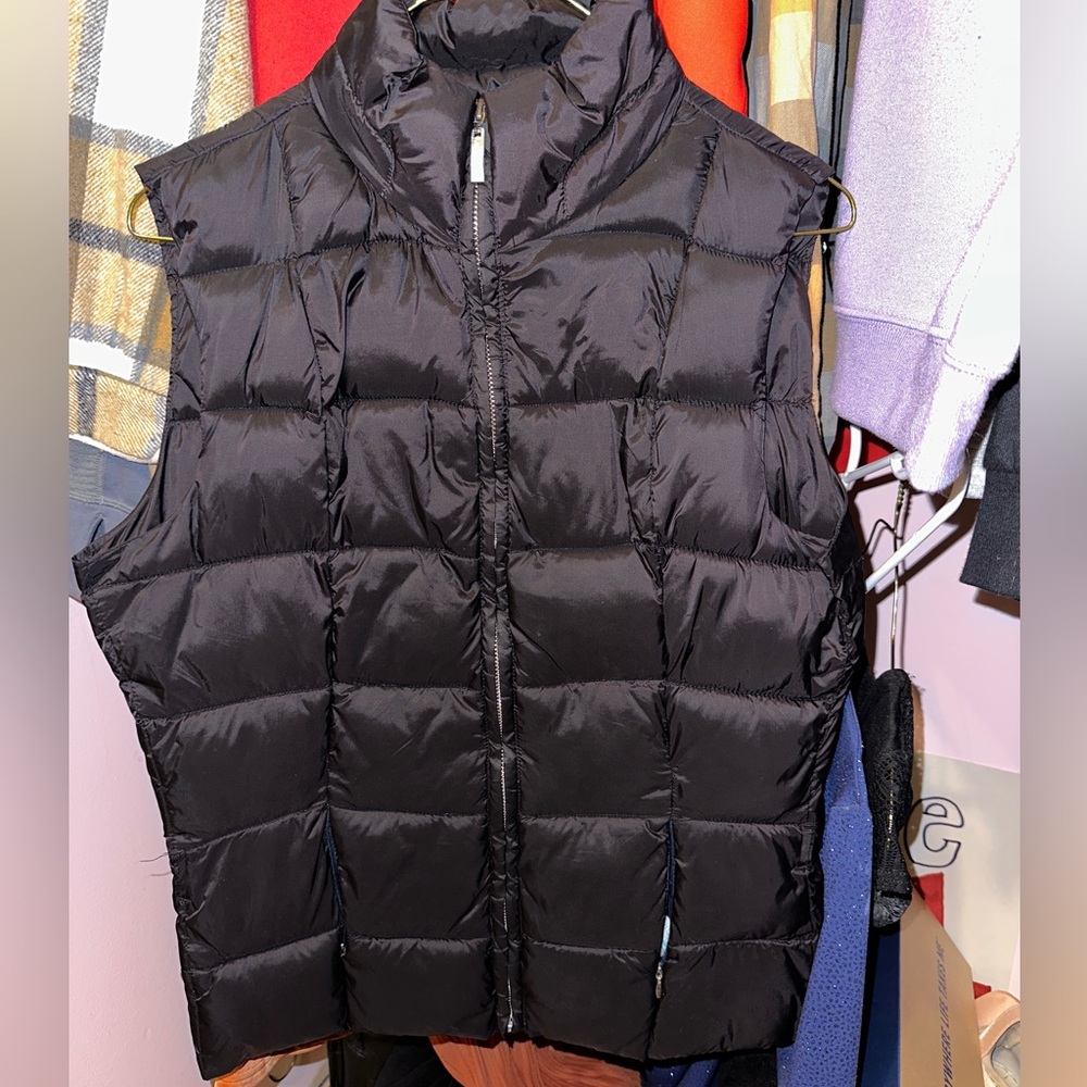 Black Puffer vest *sale* (read description)
